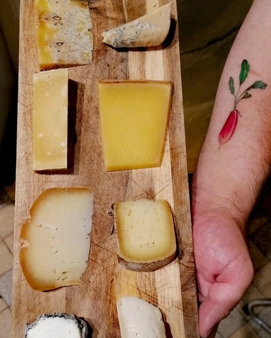 5 Cheese Tasting in Nice – French & Italian Cheeses