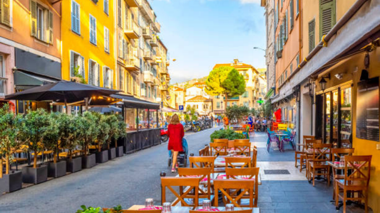 Nice: 2-Hour Guided Walking Tour with Local Guide