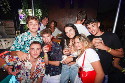 Pub Crawl Cannes : Soirée internationale dans les bars et clubs